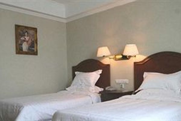 Anhui Fuyang Guomao Hotel - Fuyang